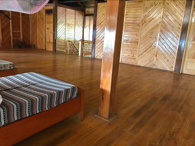 Hostal Lenh Family House