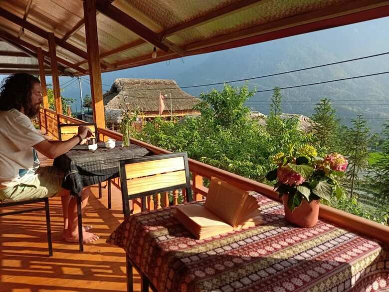Hostal Lenh Family House