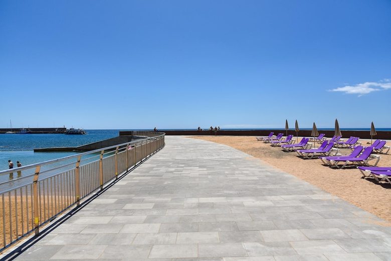 Beach Front Apartment In Arguineguin Mg/jm