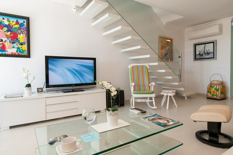 Beachfront Apart. Las Burras Mra 02