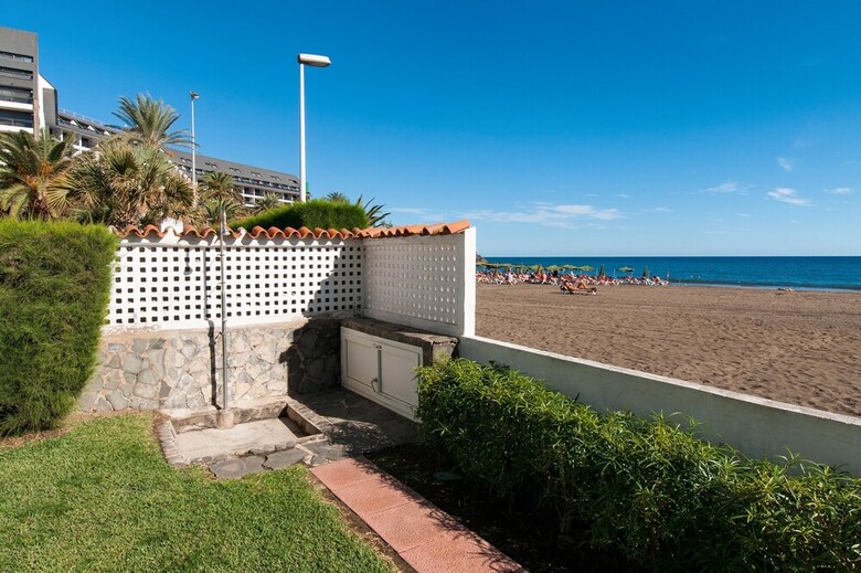 Beachfront Apart. Las Burras Mra 02