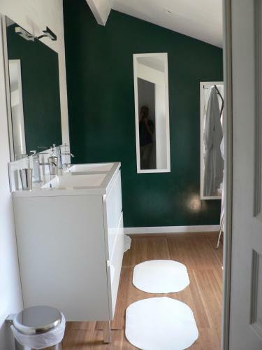 Hostal Chambres D'h�tes Et G�tes Du Ch�teau De Clauzuroux