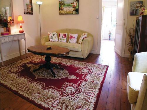Holiday Home Beurlay Rue Rene Caille