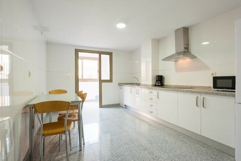 107378 - Apartment In Malaga