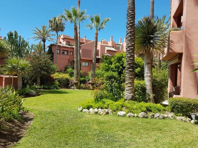 107414- Apartment In Marbella