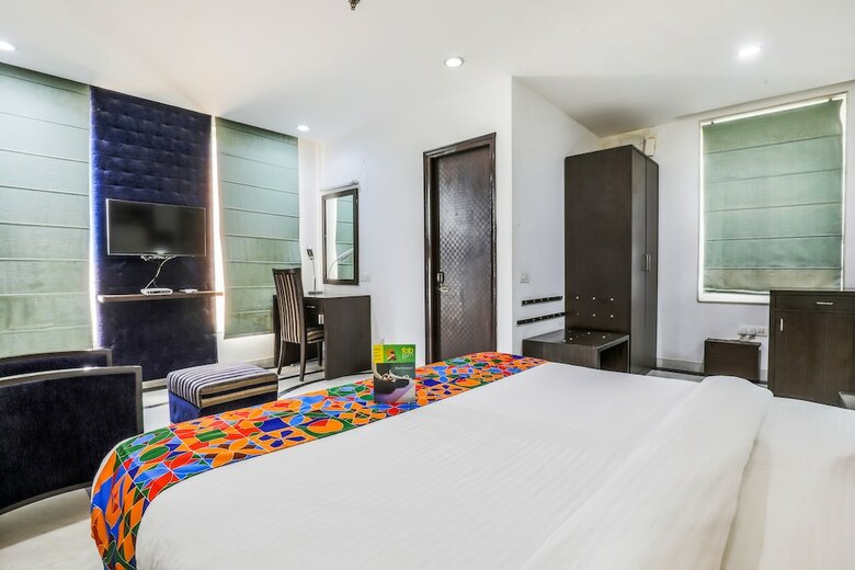 Fabhotel Ocean