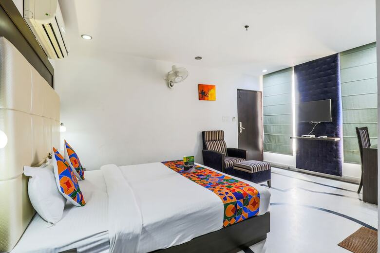 Fabhotel Ocean