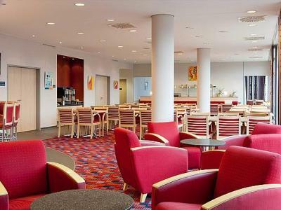 Hotel Holiday Inn Express City-north