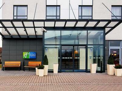 Hotel Holiday Inn Express City-north