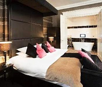 Albany Hotel