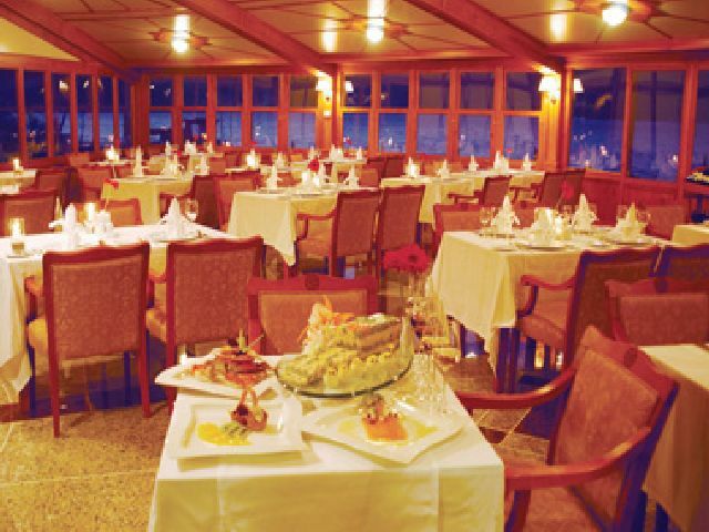 Hotel Ece Saray Marina Resort