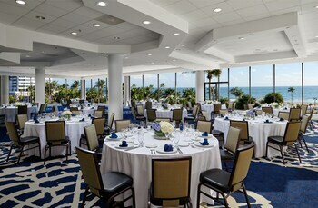 Hotel Bahia Mar Beach Resort