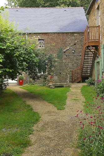 Bed & Breakfast Chambre D'h�tes De Pirieuc
