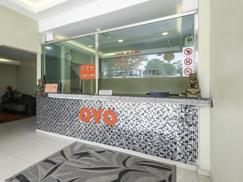 Oyo 1136 Pd Star Hotel