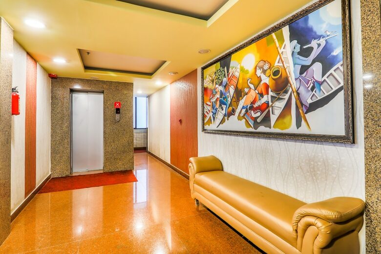 Fabhotel Aab Residency Airport