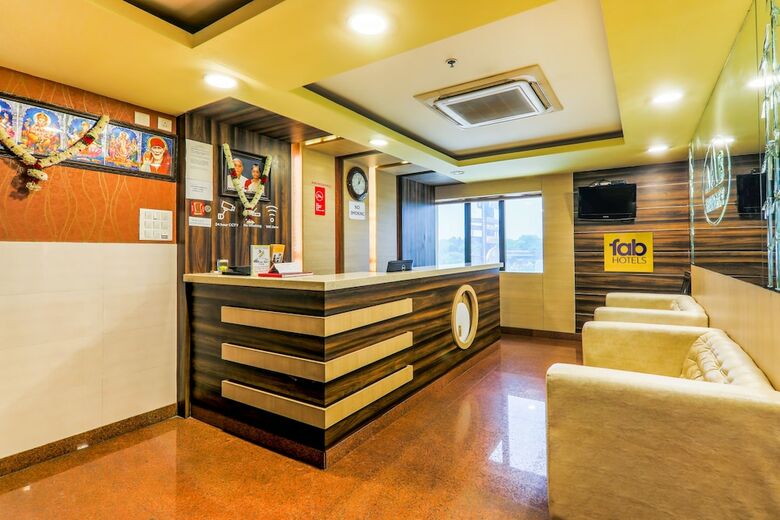 Fabhotel Aab Residency Airport
