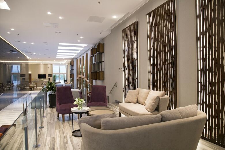 Hotel Land Plaza La Plata