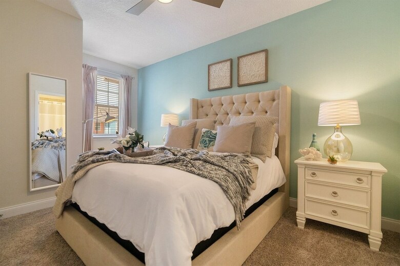 5br Town Home In Festival