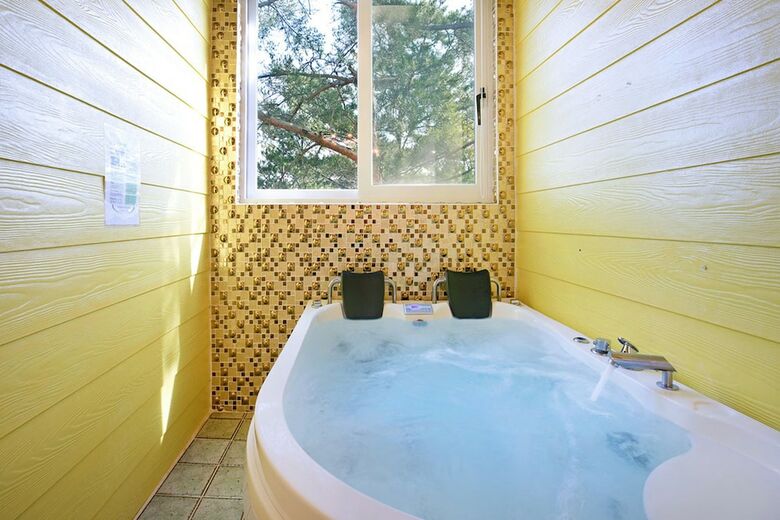 Apartamentos Gyeongju Montmartre Pension
