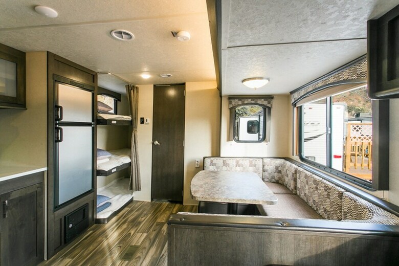 Pension Gangneung Wow Park Caravan