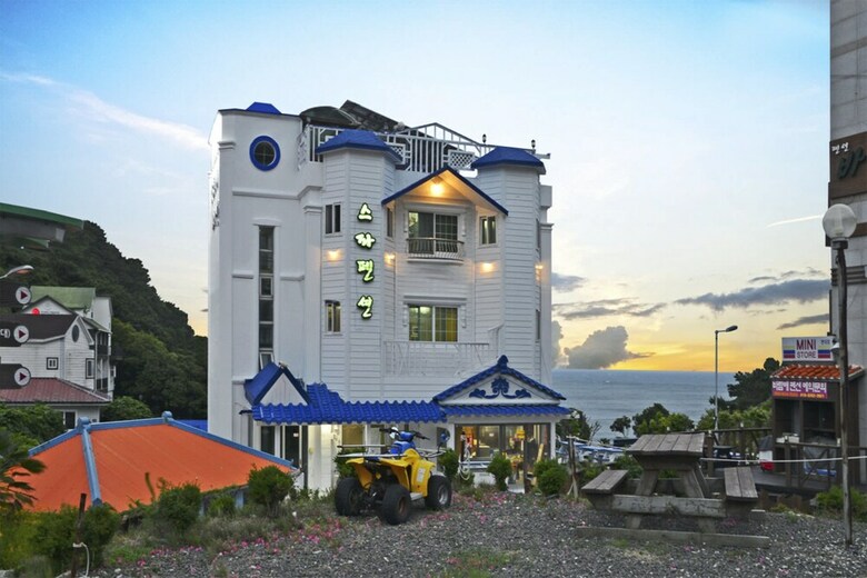 Geoje Santorini Pension