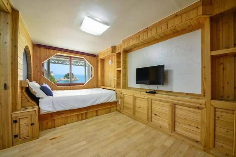 Geoje Santorini Pension