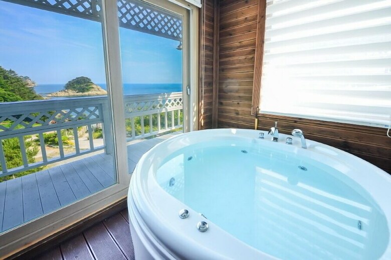 Geoje Santorini Pension