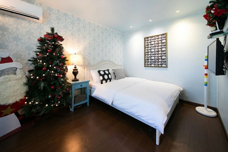 Apartamentos Christmaspension Pet Pension