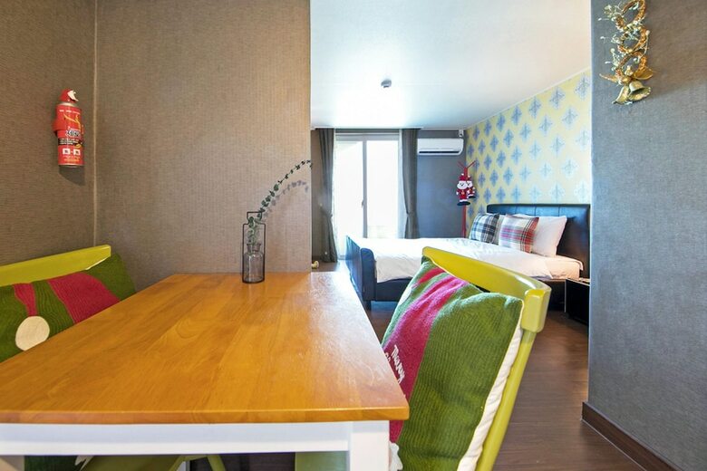 Apartamentos Christmaspension Pet Pension