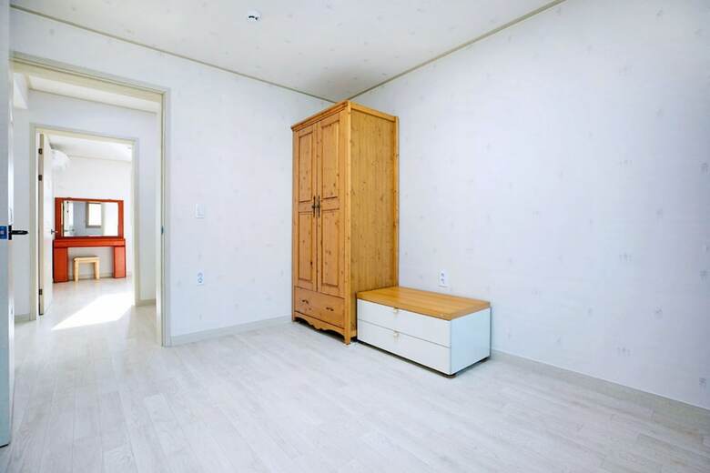 Nami Island Rivermoon Spa Pension