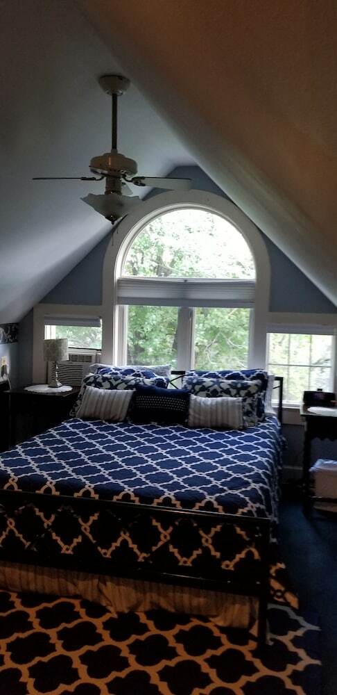 Bed & Breakfast Black Horse Inn