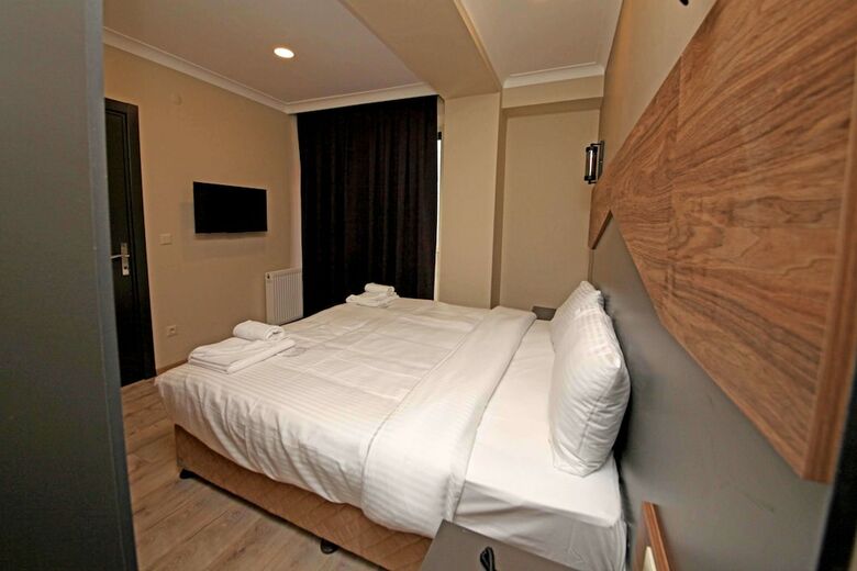 Taksim Corner Suite