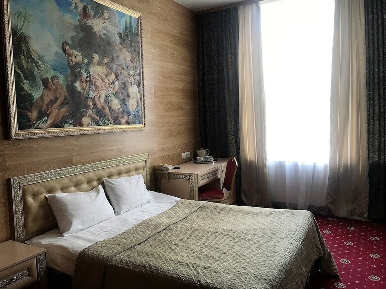 Hotel Sunflower River