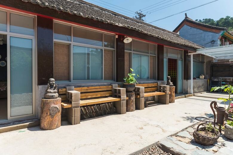 Hotel B&B  Under  Greatwall