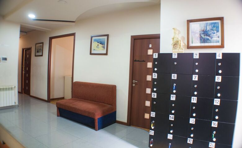 Hostal Petrosyan Hostel
