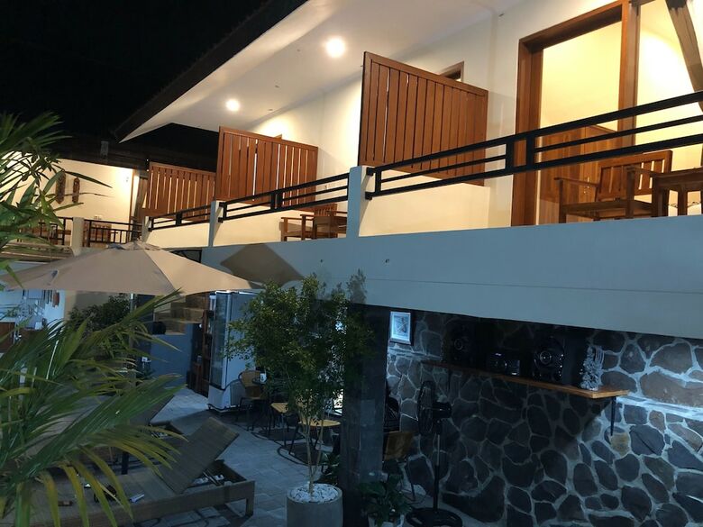 Hotel Derose Guest House Canggu Bali