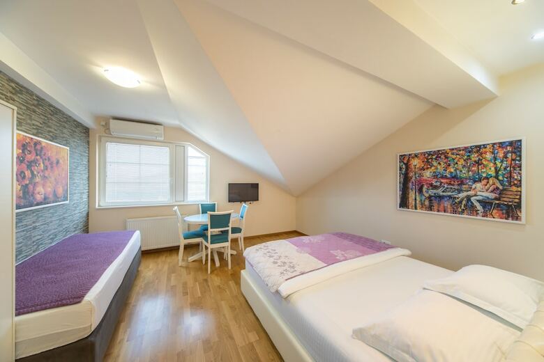 Hotel F Apartments