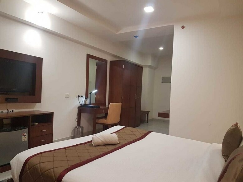 Hotel Siesta Navi Mumbai