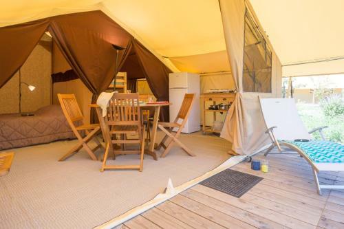 Camping Les Princes D'orange