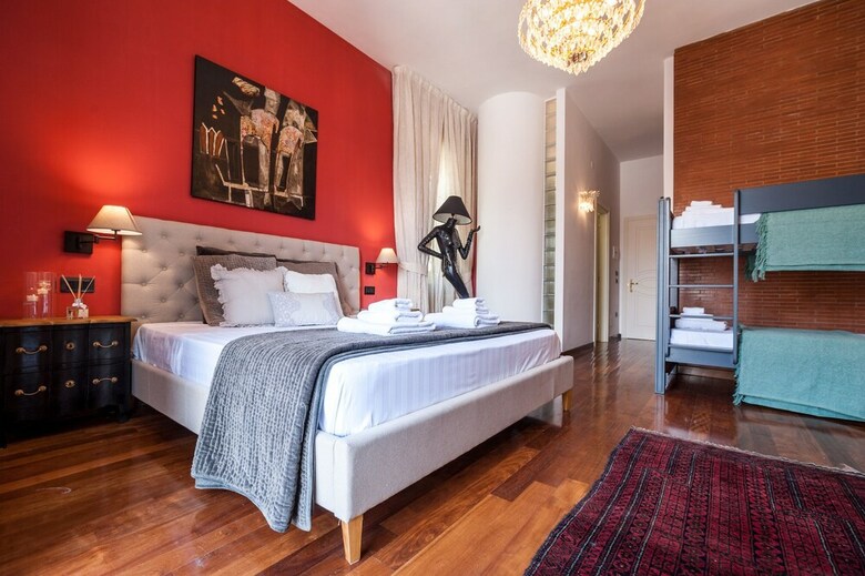 Hotel Dream House