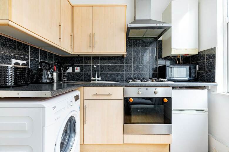 Liverpool Street City Apartment