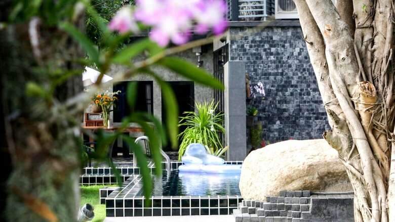 Riverside Luxury Pool Villa 88 Place