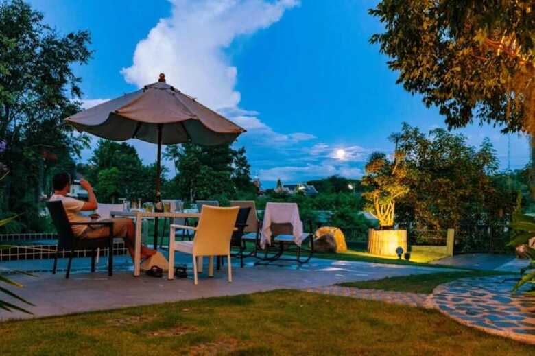 Riverside Luxury Pool Villa 88 Place