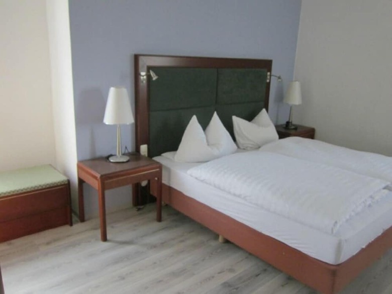 Hotel Pension Zur L�rche