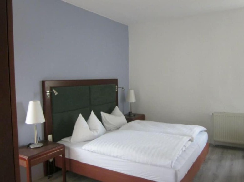 Hotel Pension Zur L�rche