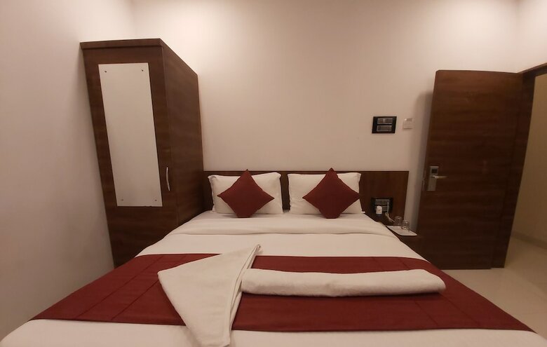 Hotel Sunrise Residency