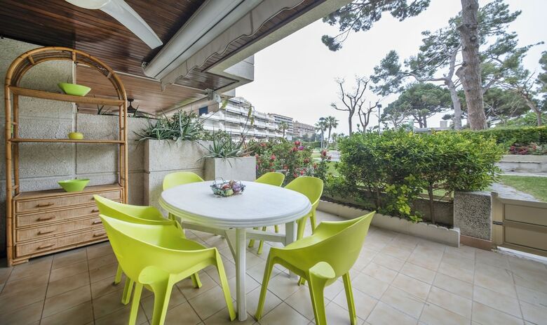 Apartment Gavina Th 115