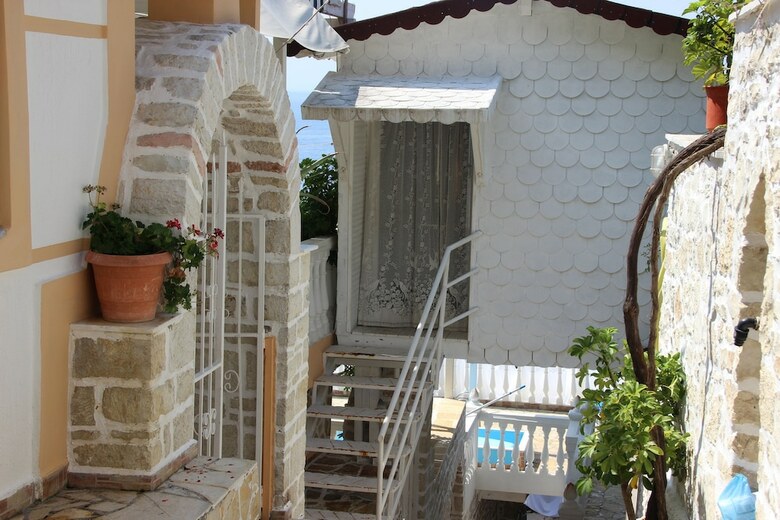 Aparthotel Qeparo Napolon Complex