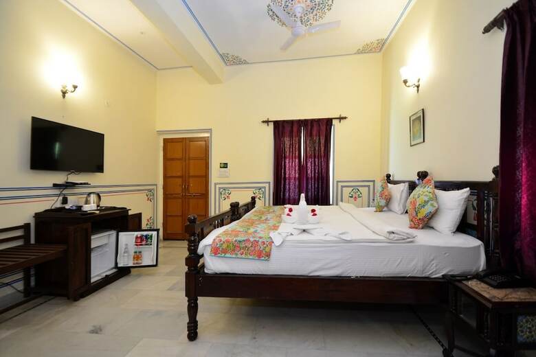 Hotel Mahal  Khandela