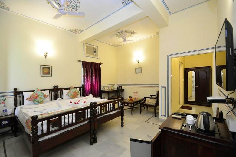 Hotel Mahal  Khandela